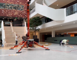 agasi The Cloud hoisting panels