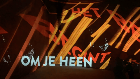 agasi alles om je heen 